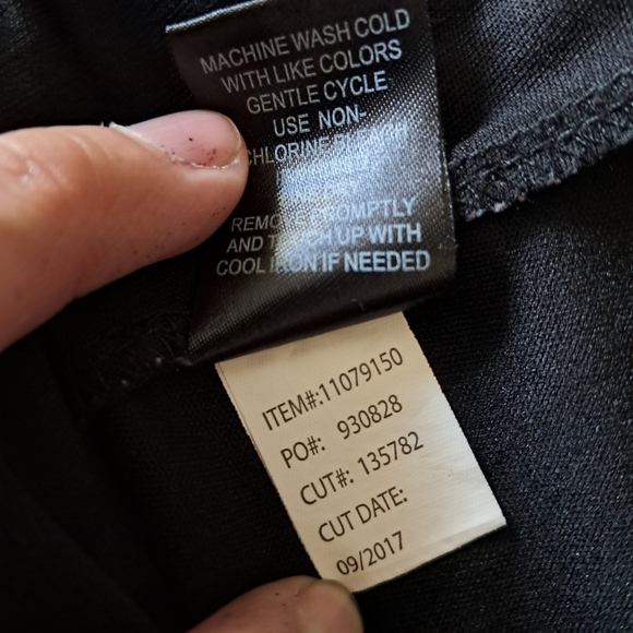 TORRID Plus Size 1 Black And Purple Floral Off The Shoulder Dress - Picture 7 of 9